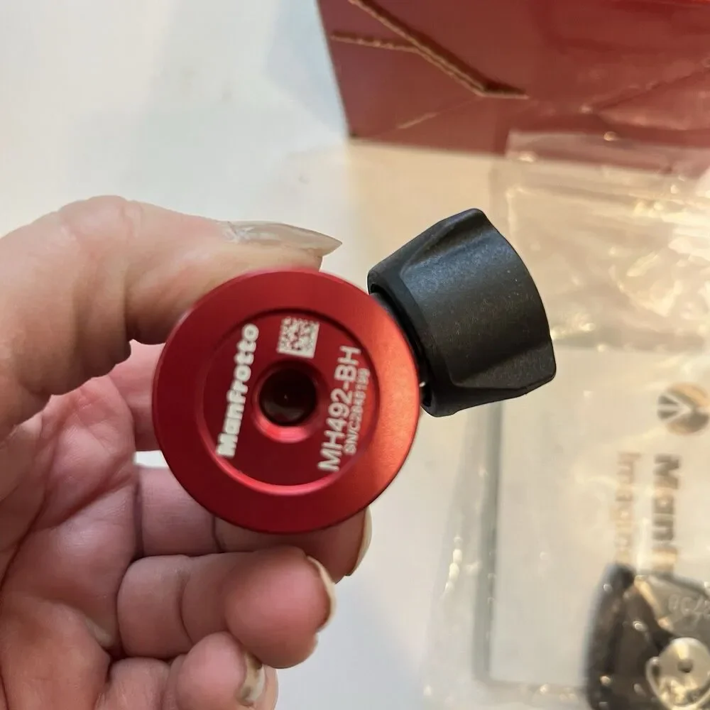 Manfrotto 496 Center Ball Head with Quick Release With Box